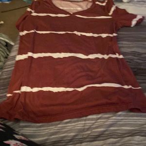 Women S/M V-Neck T-Shirt great shape!